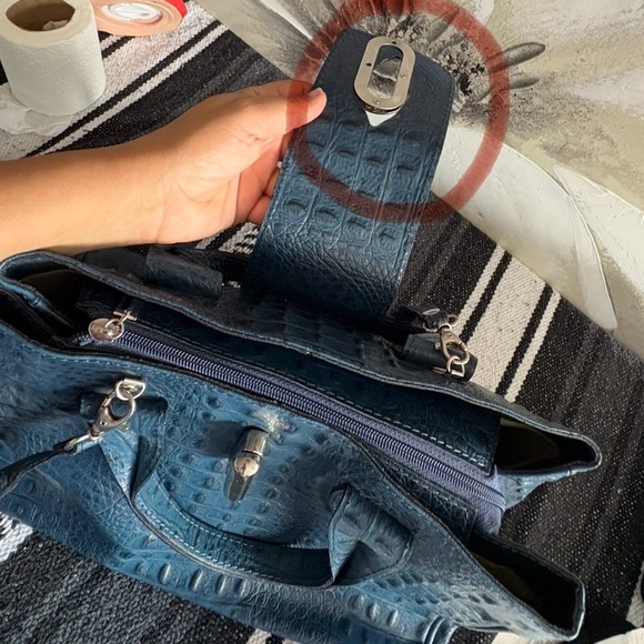 Genuine Croc Embossed Leather Double Zip Wallet – Made In Italy - Blue - Picture 16 of 16